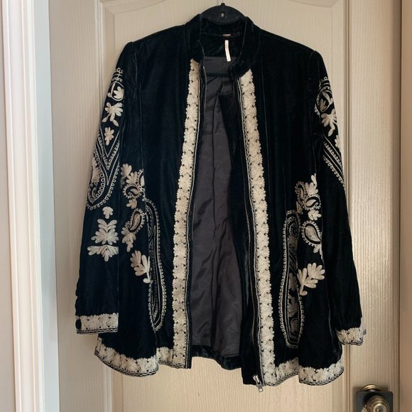 RARE Free People Black Embroidered Jacket - Picture 2 of 11